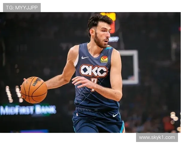 切特霍姆格伦高效挡拆拉开防守差距显著提升球队攻防节奏