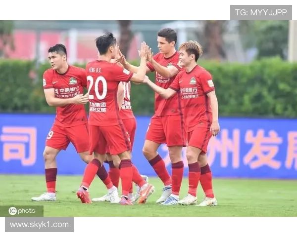 助理裁判举旗判罚时机规则全解析，误判根源在哪？