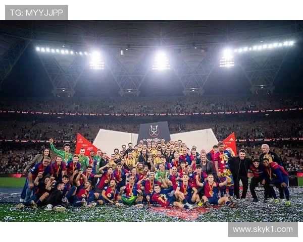 巴萨取胜却问题堆积，是否面临崩盘隐忧对赛季走势形成制约