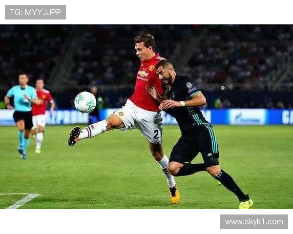 本泽马与凯恩：进攻组织与中场调度能力对比分析